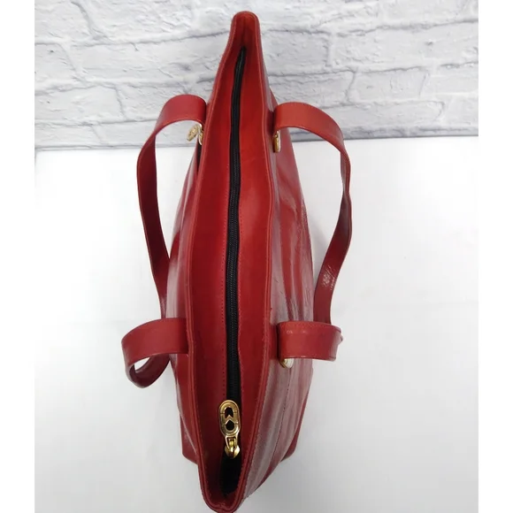 Vintage Marino Orlandi Italian Red Leather Embossed Floral Shoulder Bag - Picture 6 of 14